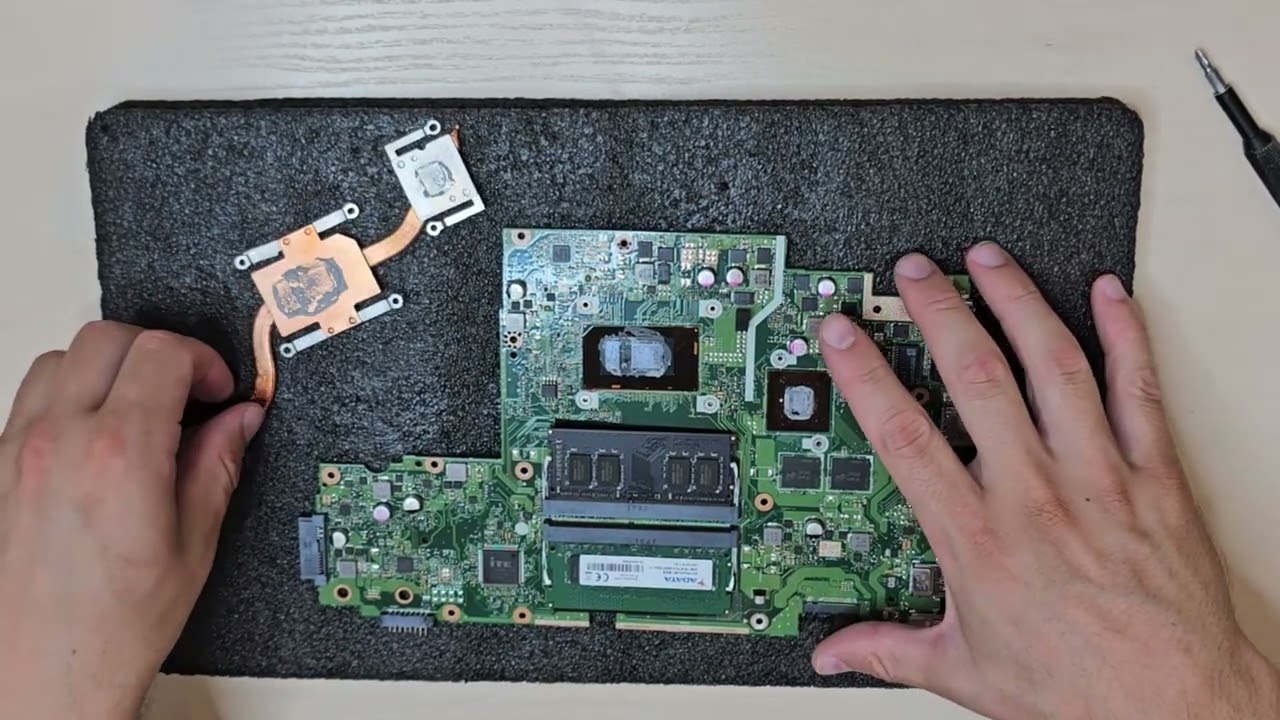 ASUS VivoBook X542UQ How to disassembly and Clean. Replacement of thermal paste