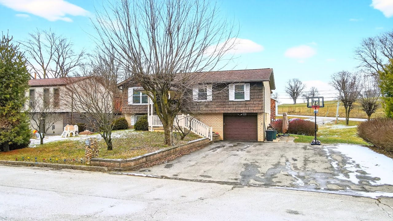 97 Prestwick Dr Greensburg, PA 15601