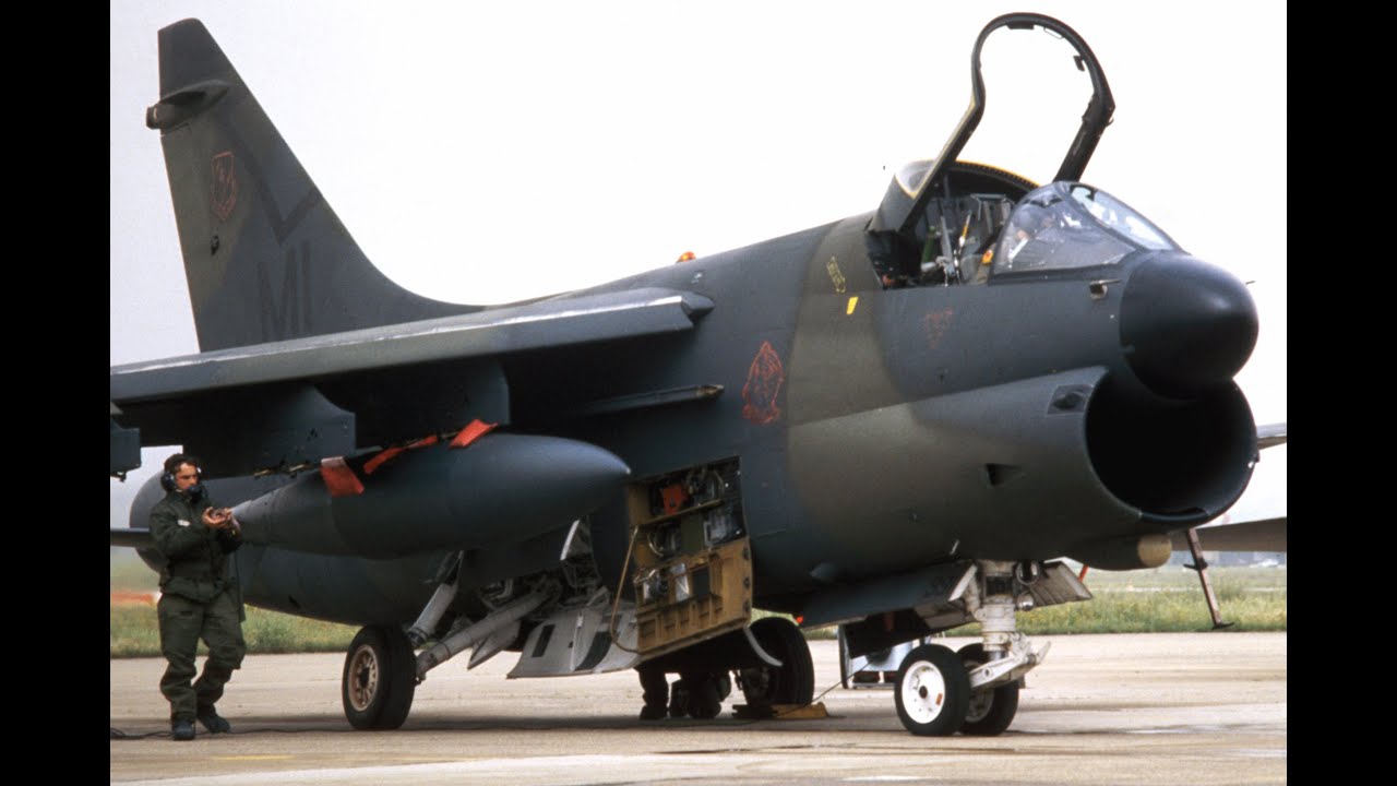 SELFRIDGE MILITARY AIR MUSEUM _127TH TACTICAL FIGHTER WING_A-7 CORSAIR II_SELFRIDGE ANGB- 1988