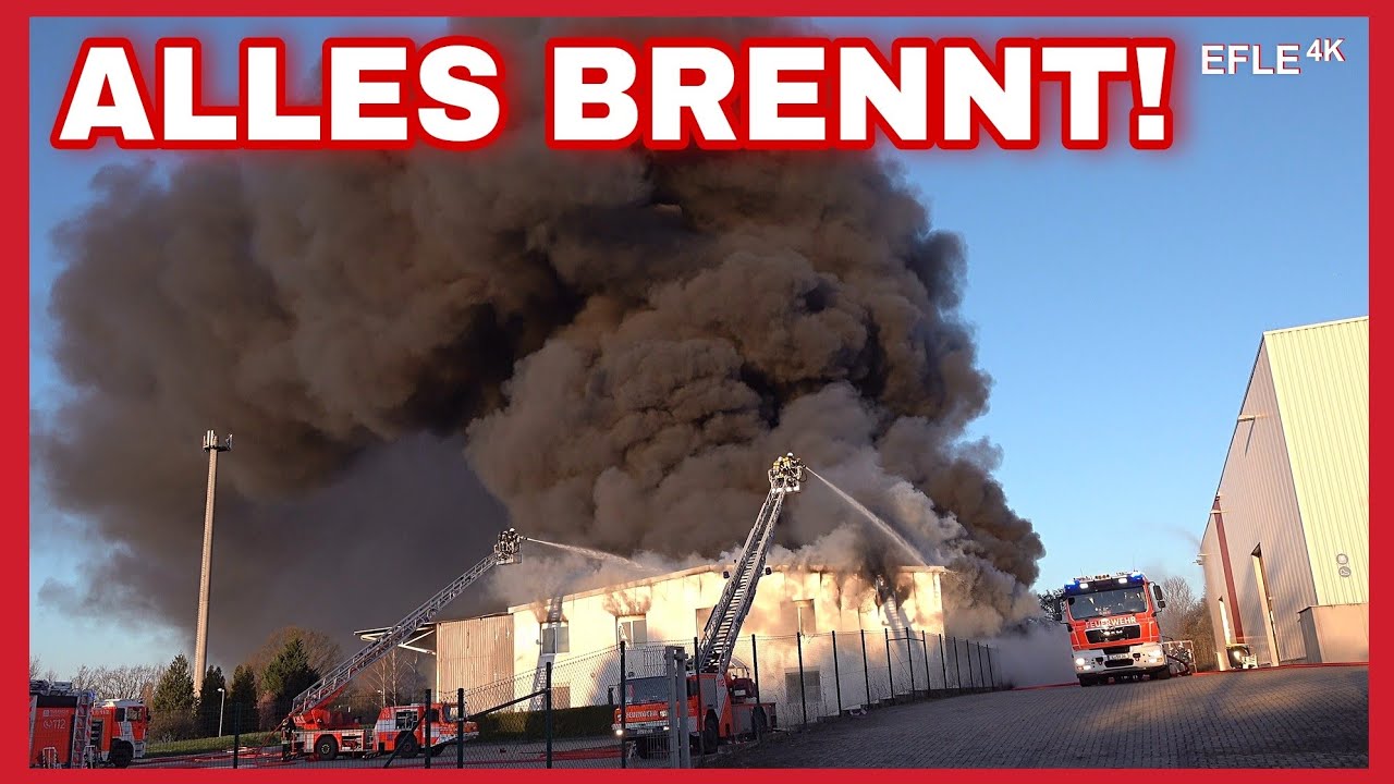 Großbrand in Leipzig-Plaußig🚒LAGERHALLE IN VOLLBRAND🔥RIESIGE SCHWARZE RAUCHWOLKE ÜBER DER STADT⚠️