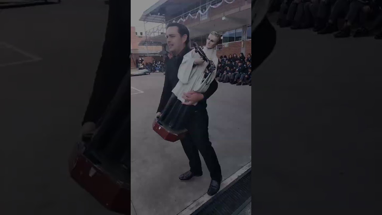 Entrega de símbolos 2025 colegio Nuestra Señora de la Sabiduría.