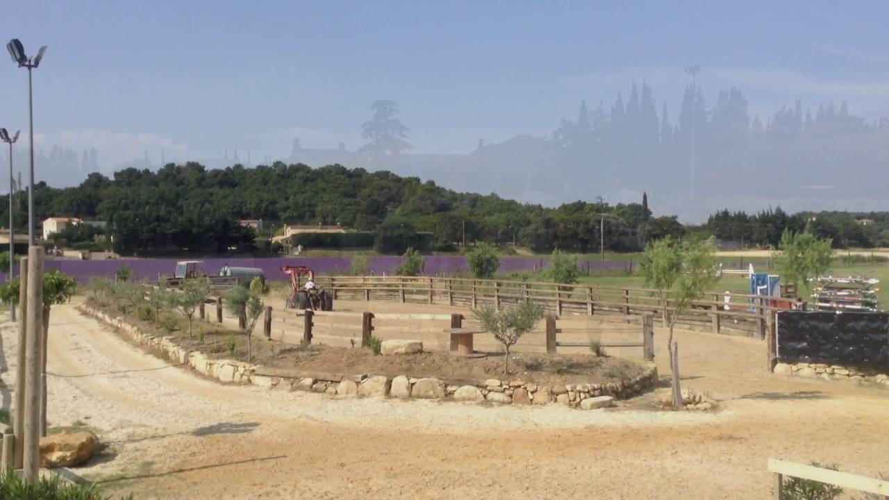 Centre Equestre Galop du Tricastin (présentation des installations)