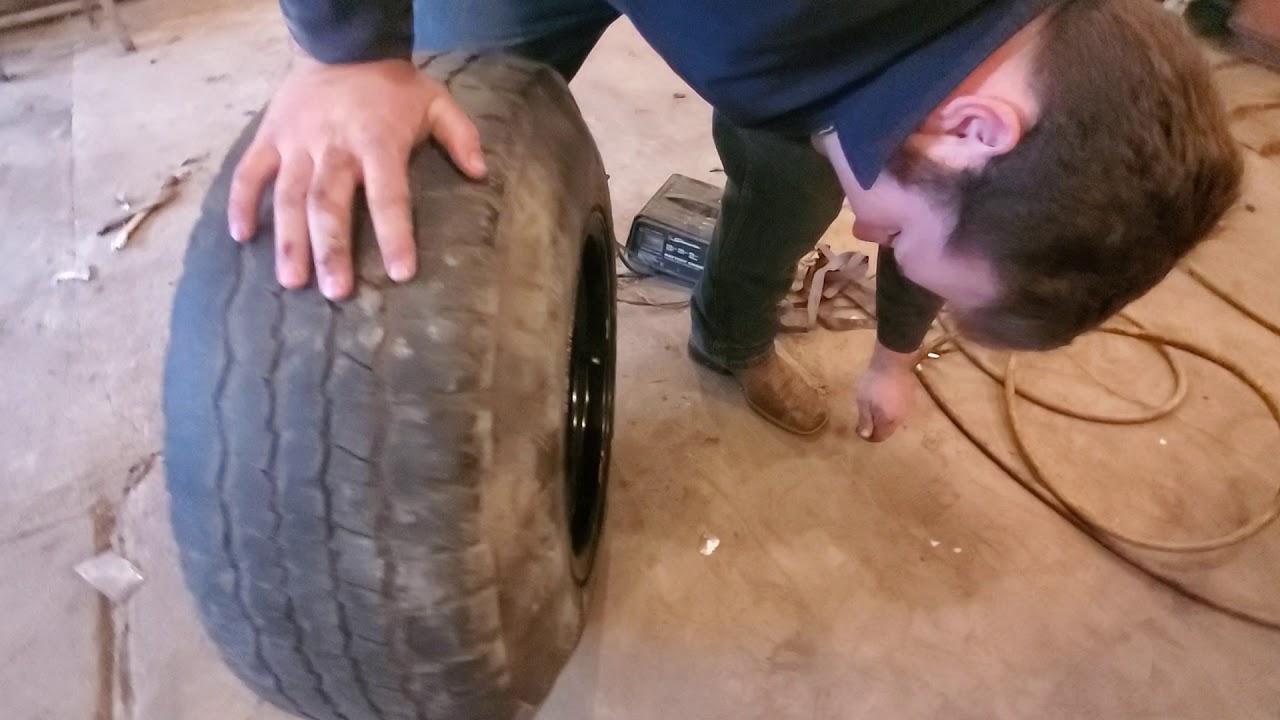 Can you stretch a 235-75-15 on a 15x10
