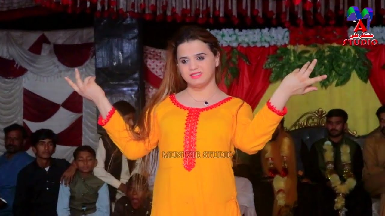 Dill da phati ha soorae dhool ko new dance madam michi khan