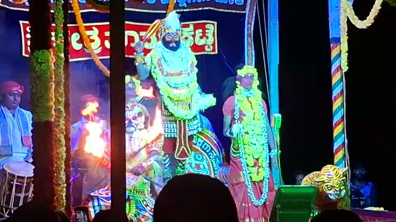ದಿವ್ಯ ಕ್ಷಣ 😍 ಬ್ರಹ್ಮಲಿಂಗೇಶ್ವರ ಪ್ರತ್ಯಕ್ಷ | ಹೊಸ ಹೈಗುಳಿ ಪ್ರವೇಶ ಬೆಂಕಿ 