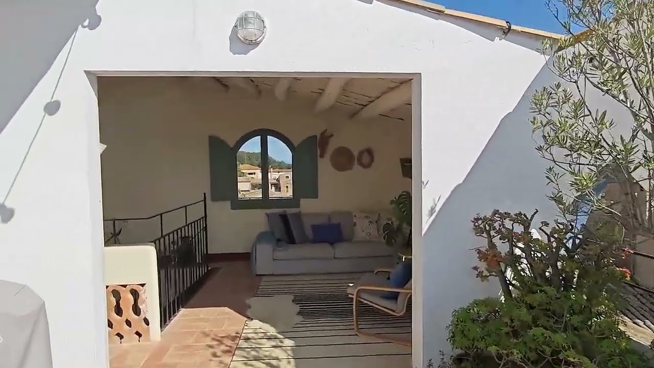 Visita privada - Venta - Excepcional Casa de Pueblo con Vistas Panorámicas en el Alt Empordà