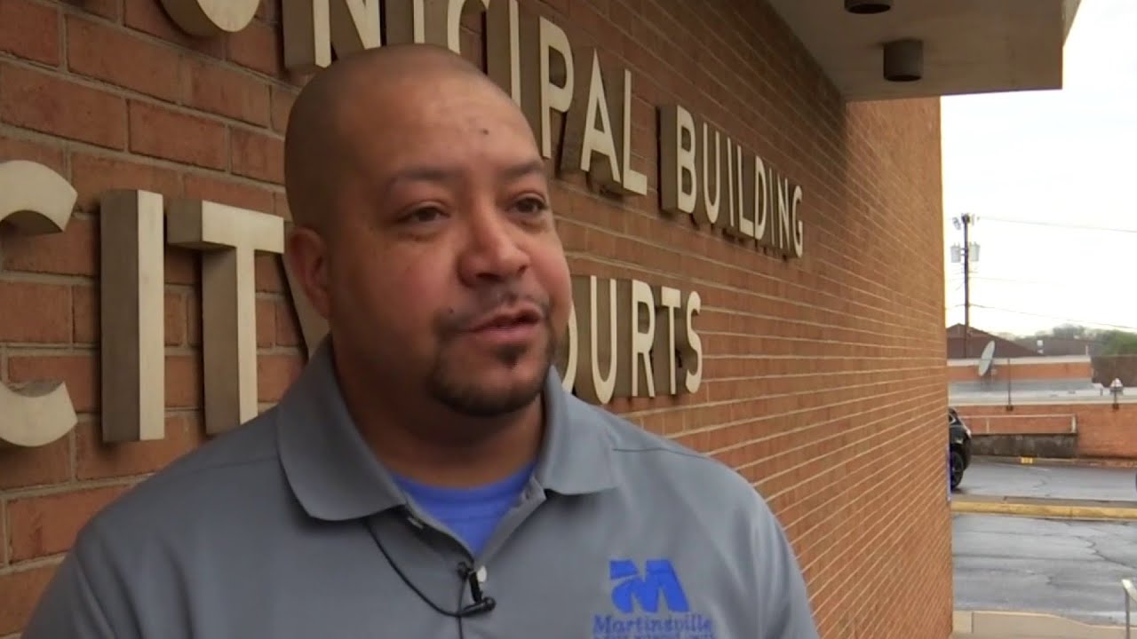 Martinsville mayor suspended as recall petition advances to court