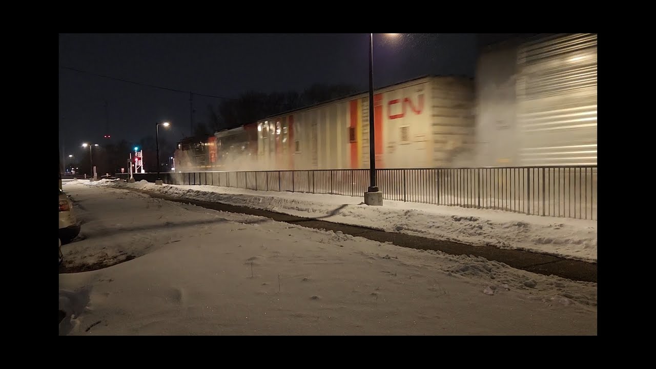 Very Cold Night Again, Wind Chill, Flurries &100 CN Blowing Up the Snow at Night! #railfanning