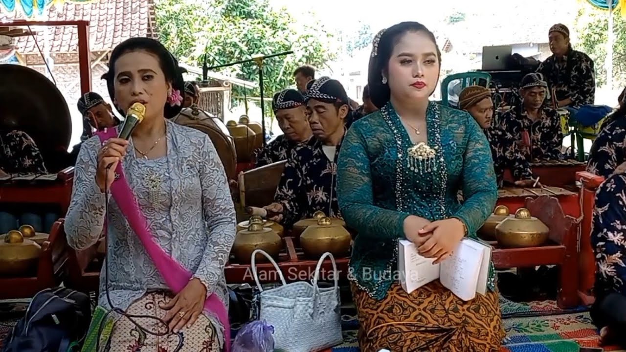 BAYEM TUR Mbk Dwi Ft Mbk Atun Sekar Laras Jonggol Jambon Ponorogo