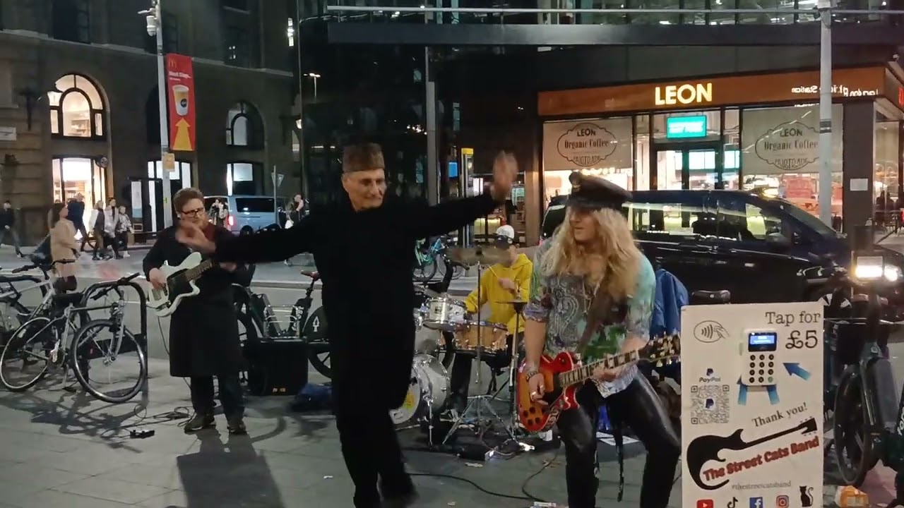 Adal khattak in uk#enjoying dance #mast pashtoon#amazing dance 2026#adal khattak 