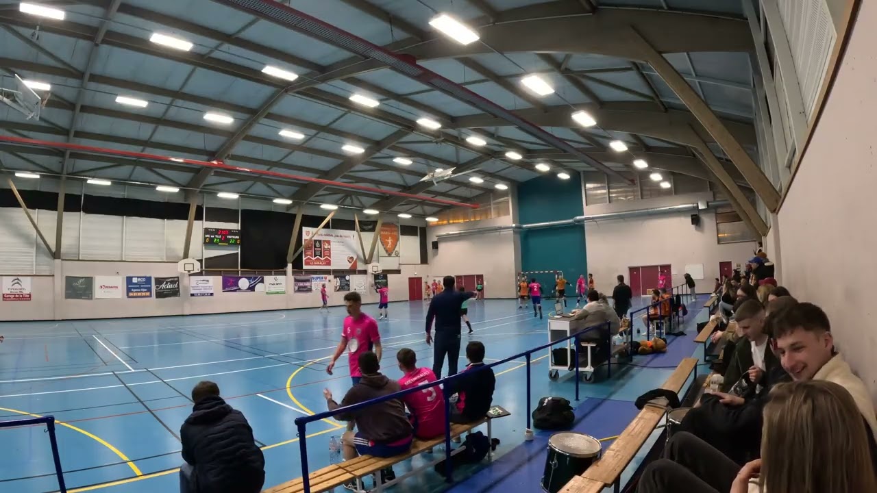 MEURSAULT RETOUR 28 02 2IEME (cameraman parti au mac do pour les 13 min les plus intéressantes…)