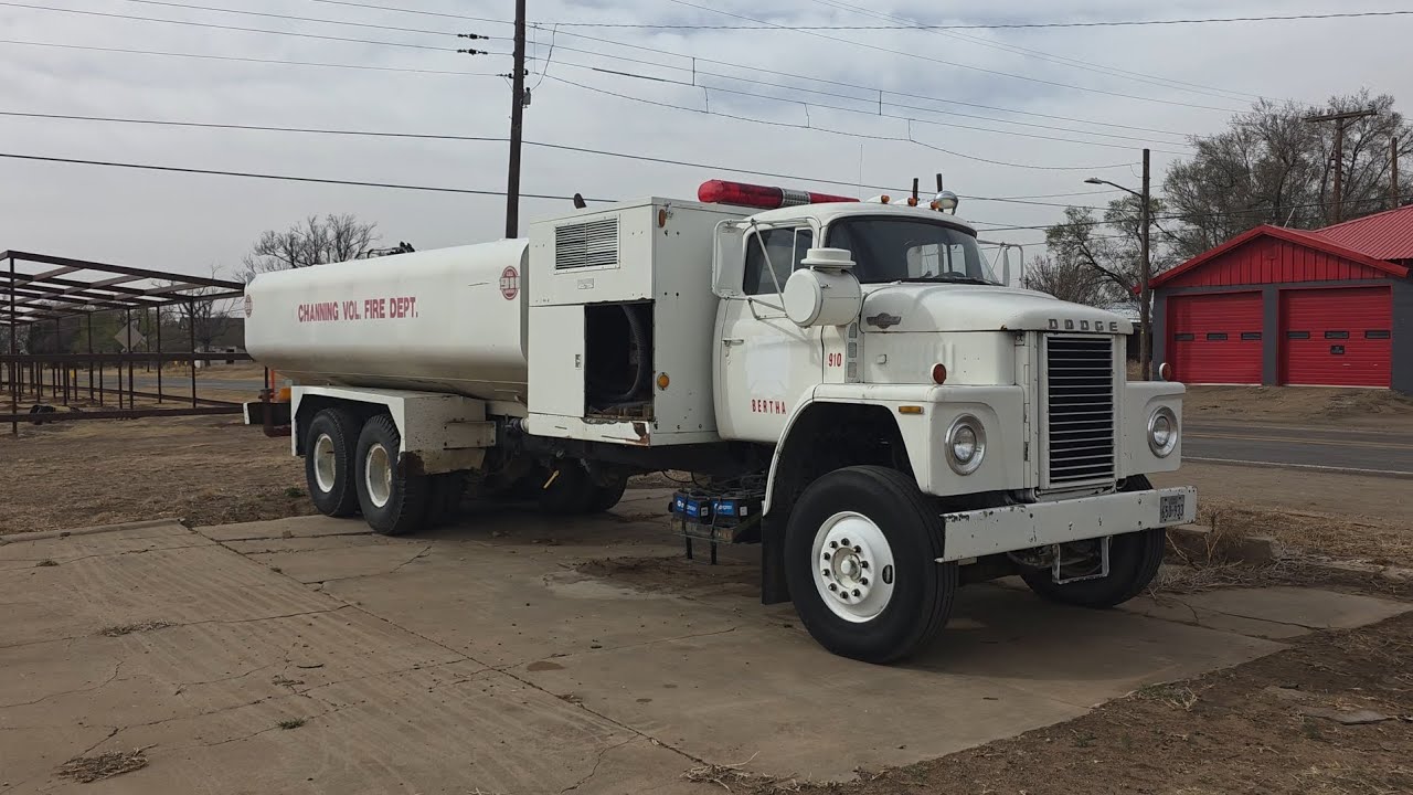 Channing Volunteer Fire Department: Bertha Tanker 910 walkaround