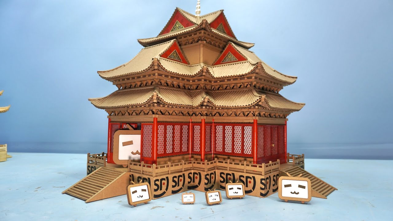 Spending 300 Hours Crafting a 3-Layer Forbidden City Watchtower Using Discarded Cardboard