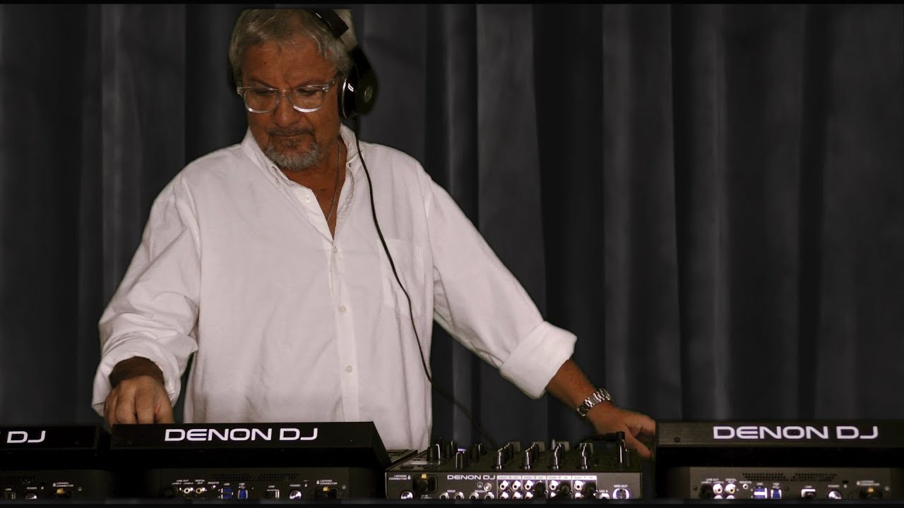 Miki Chieregato - DJ SET Italodisco Christmas and Melodic REVIVE