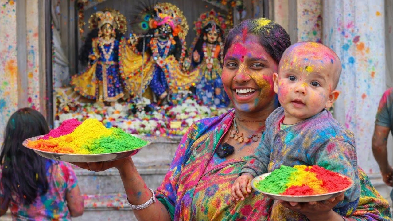 আজকে থেকে Holi সিঙ্গার দর্শন শুরু  || কি রান্না করেছি ?  লাড্ডুমার হোলি দেখুন  Vrindavan Dham  