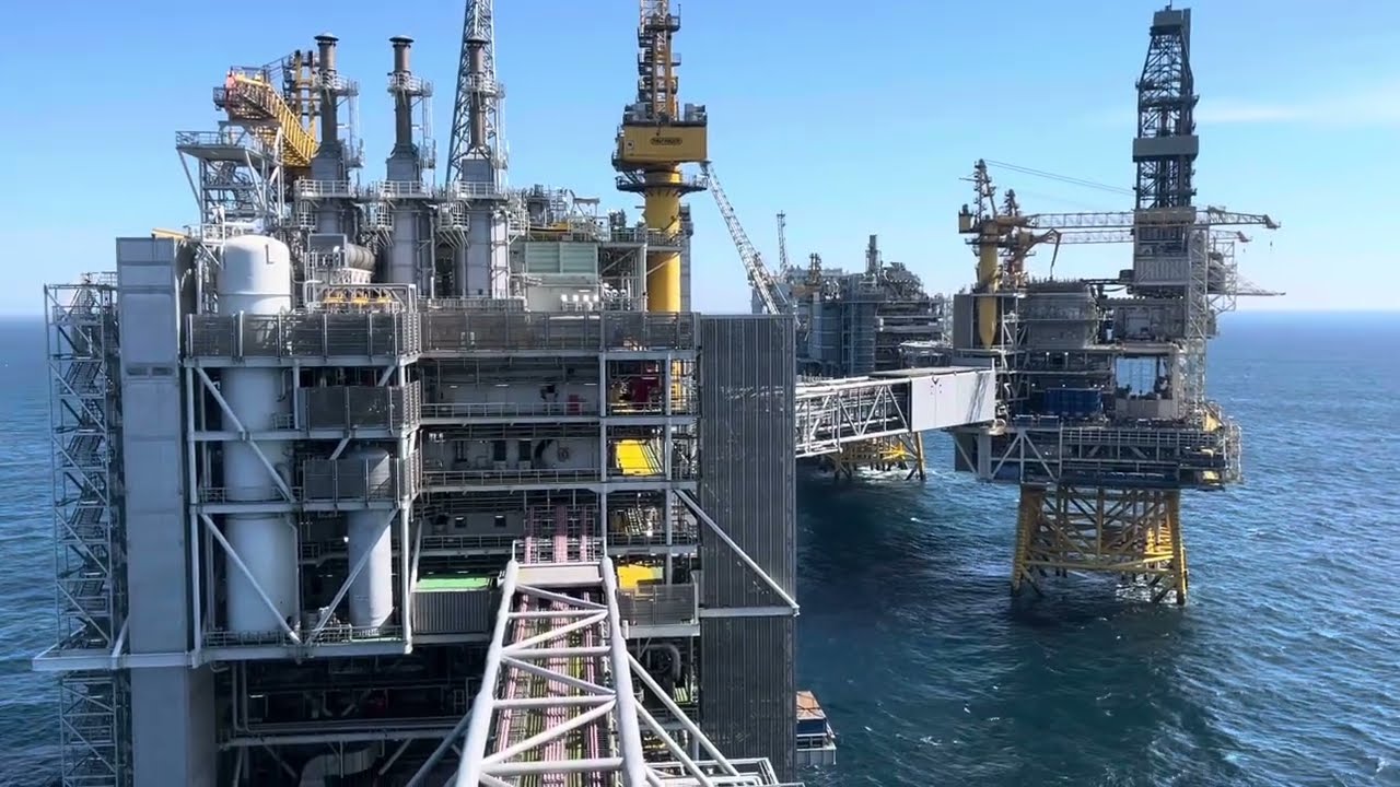 Slik er det &aring; jobbe p&aring; en oljeplattform &ndash; en ekte dag offshore!