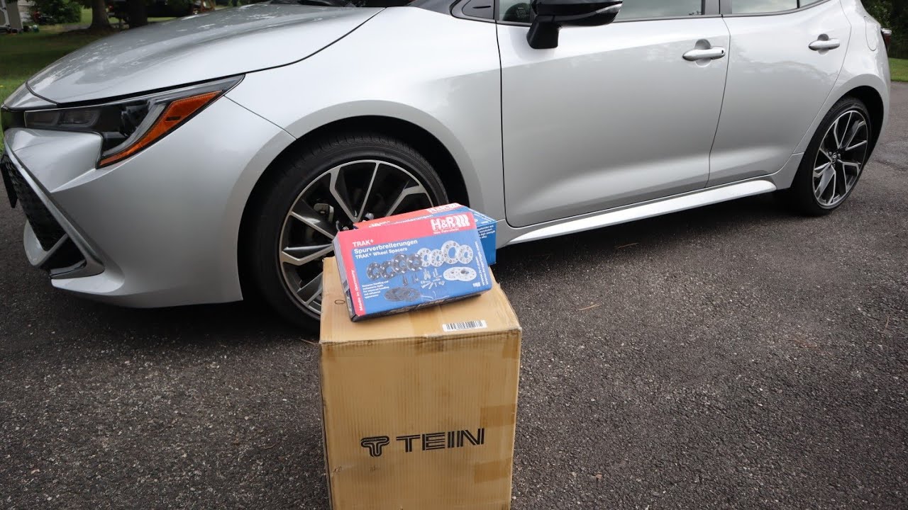Tein S Tech lowering springs | H&R wheel spacers | Corolla hatchback