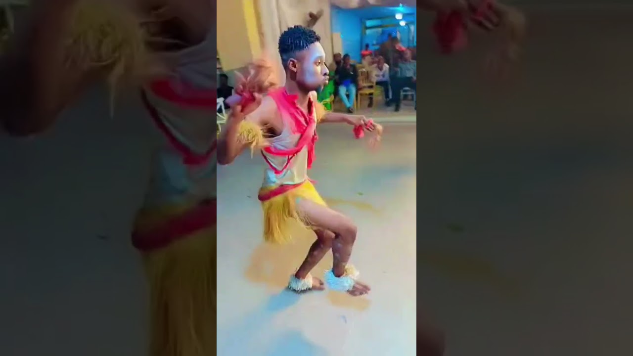 leader Oshona #concertmagic #kinshasa #moyene #basakata #dance #culture #oshona