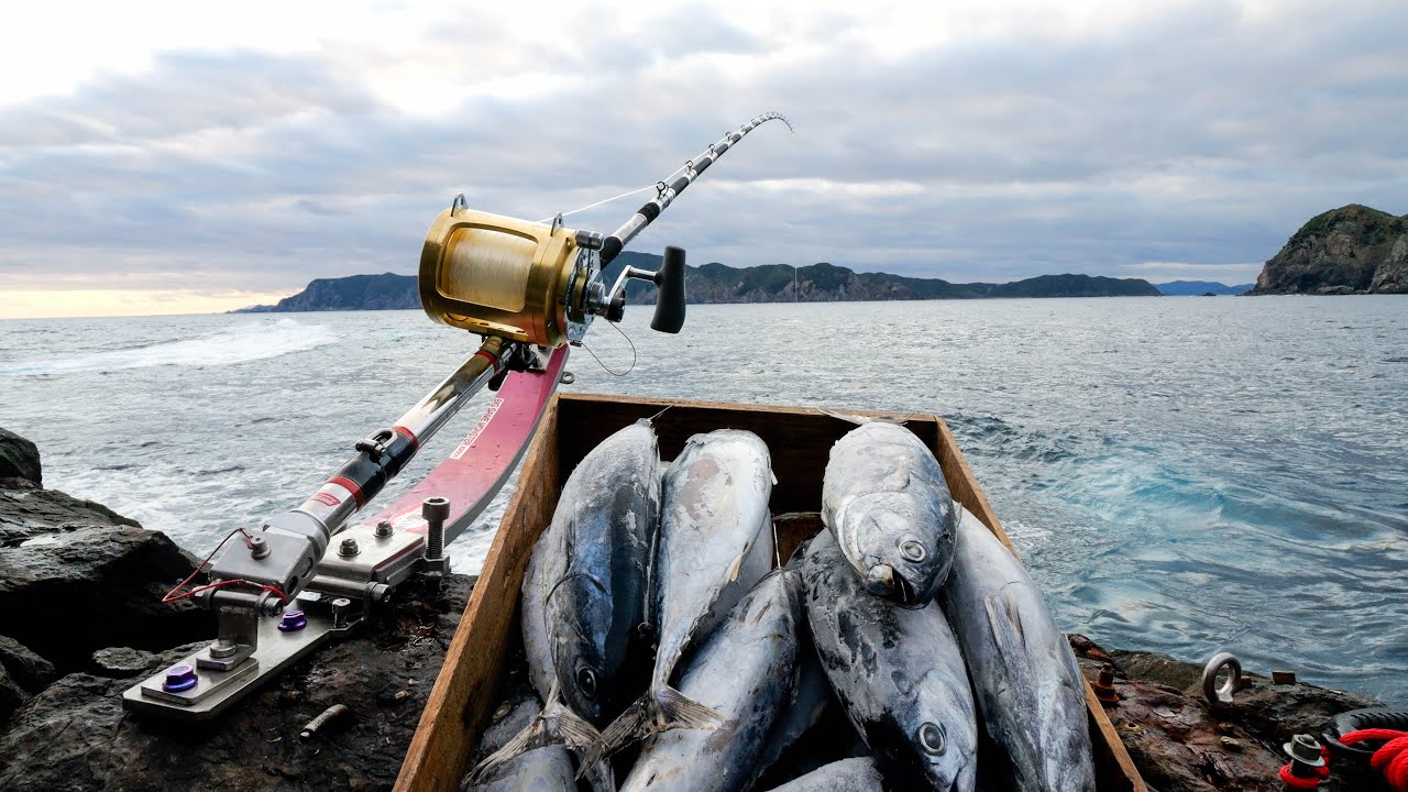 日本屈指の離島で超大物釣りキャンプ。48時間耐久で幻の大クエを狙う