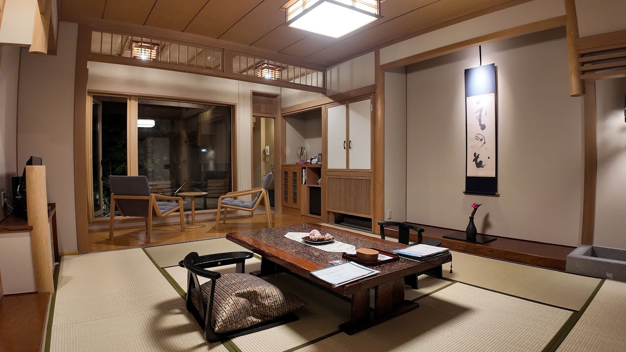 Otaru Kourakuen - Japanese Style Room With Open Air Bath Room Tour