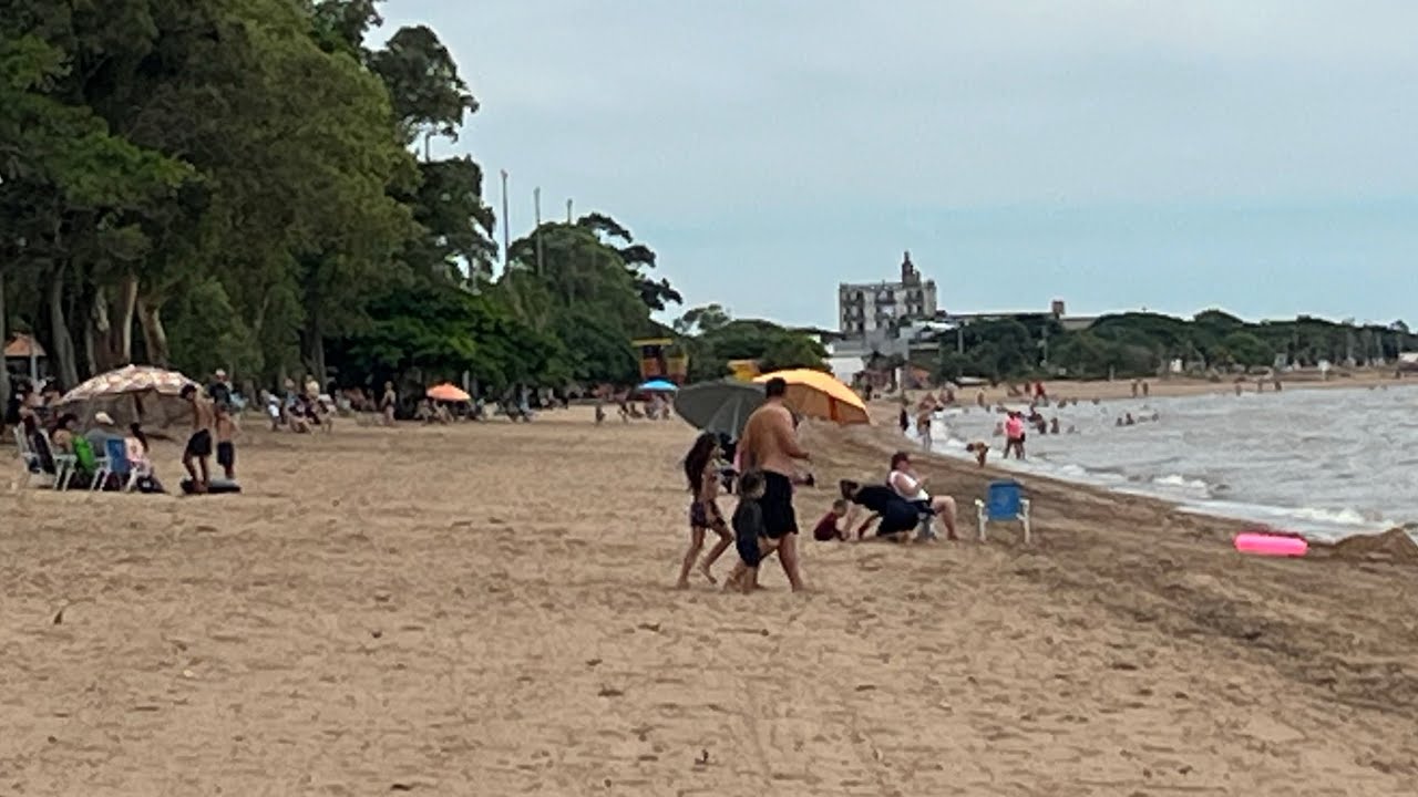 ARAMBARE COMO ESTÁ A PRAIA EM 2026,VEJA ONDE VOCÊ PODE FAZER CHURRASCO E ALUGAR CHURRASQUEIRAS 