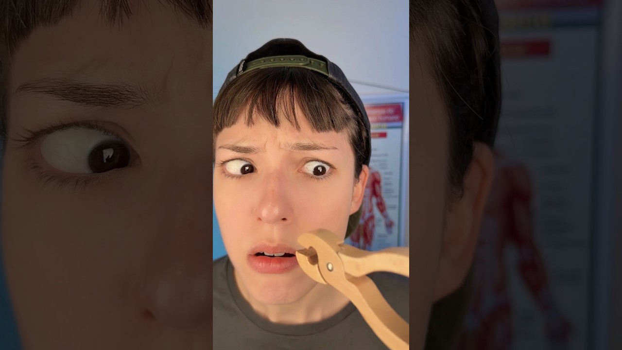 ele foi pra uma consulta na m&eacute;dica fake 😳 #asmr #funny