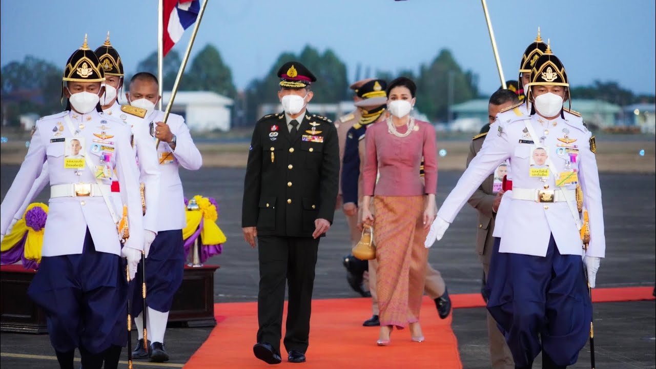 พระบาทสมเด็จพระเจ้าอยู่หัว สมเด็จพระบรมราชินี เสด็จวัดป่านานาชาติ จังหวัดอุบลราชธานี [27ธ.ค.65]