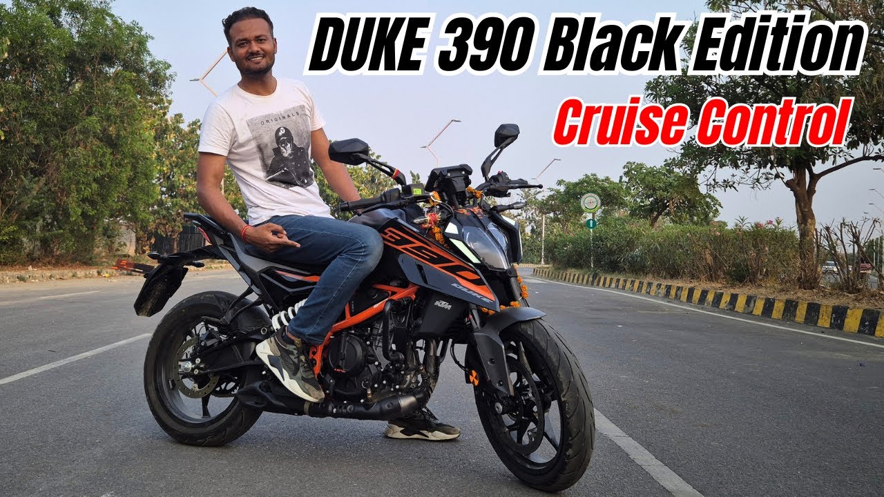 2025 Duke 390 Black Edition with Cruise Control