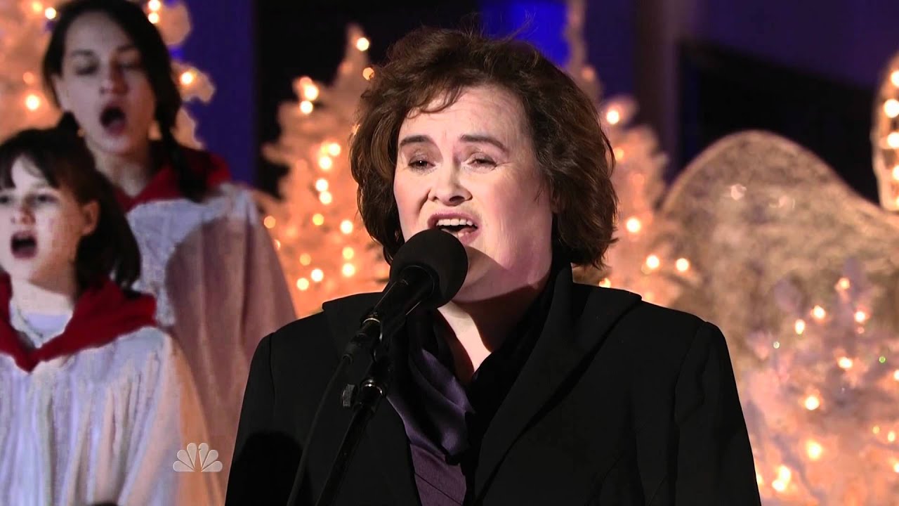 Susan Boyle - Away in a Manger - Rockefeller Plaza - 2010
