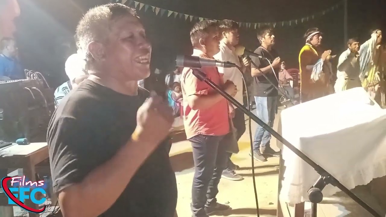 Mario luna cantando en vivo 