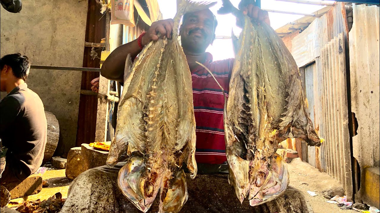 KASIMEDU VERY RARE TREVALLY DRY FISH CUTTING VIDEO / kING FISH CUTTING/🔪#kasimedufishctting#viral