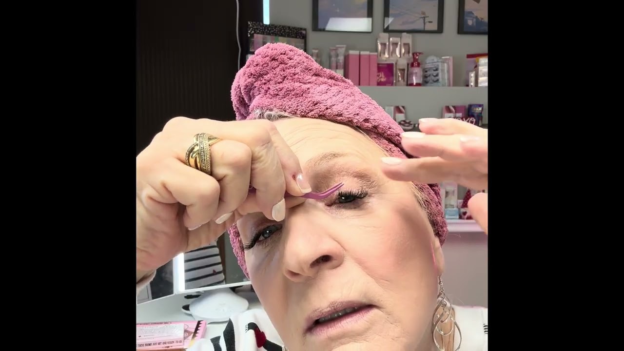 FOUNDATION FRIDAY / NYX PROFESSIONAL MAKEUP