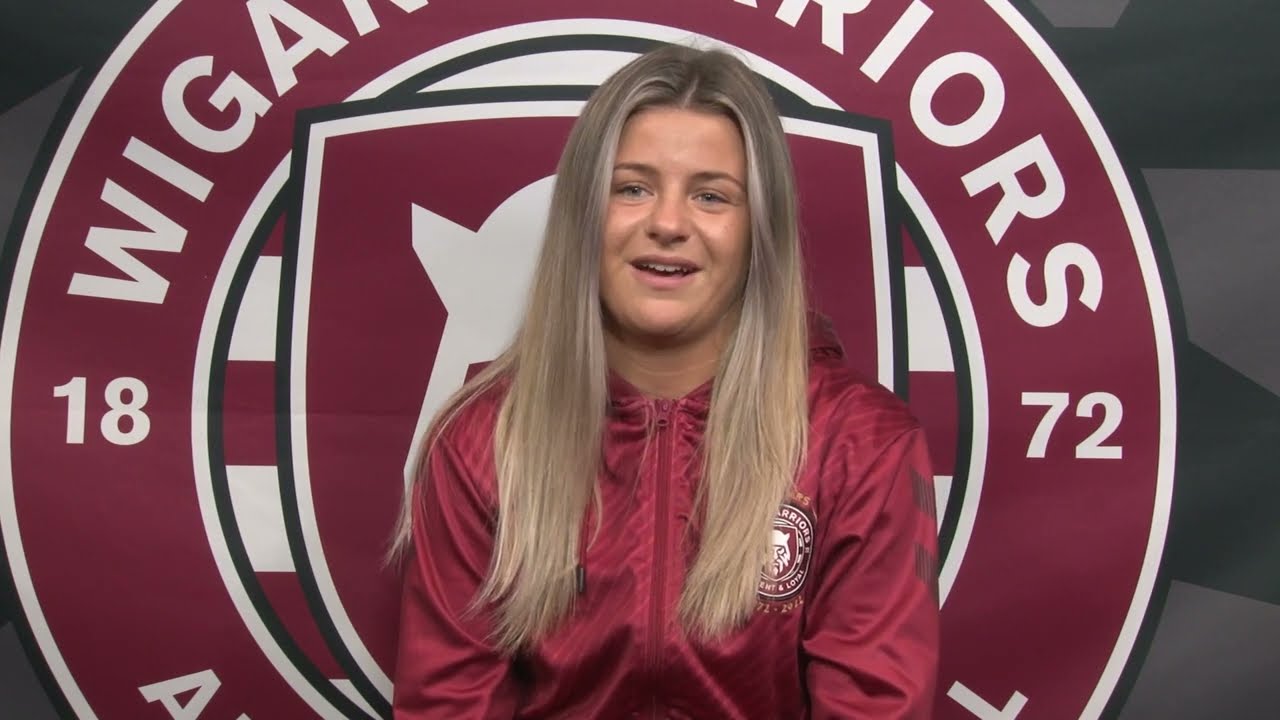 Getting to Know: Ellie Costello