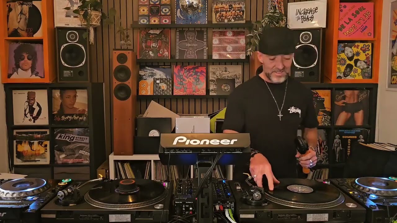Groove Assassin November 25 Deep Soulful House Blends