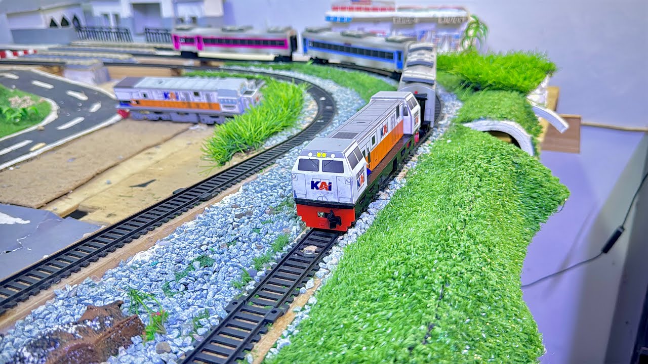 MENJALANKAN KERETA API CC206 MEMBAWA GERBONG NEW GEN SS.