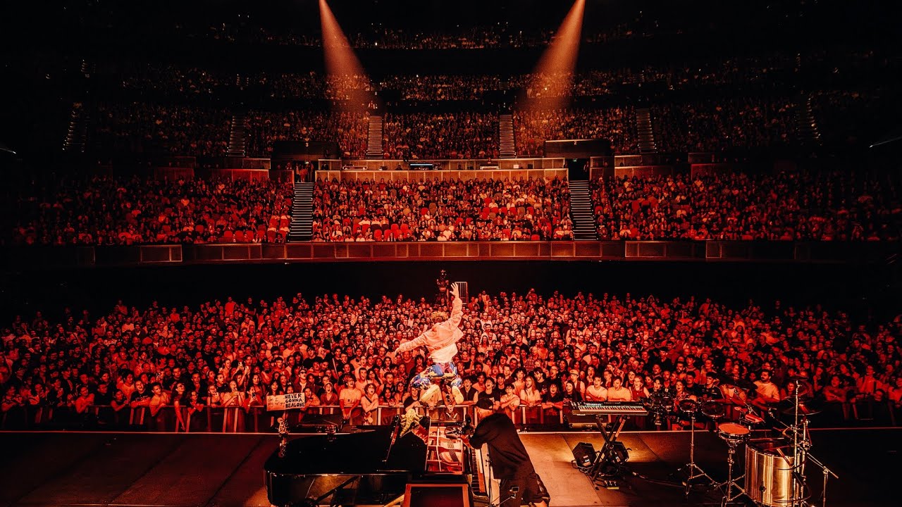Jacob Collier – The Audience Choir [Sydney, 2025]