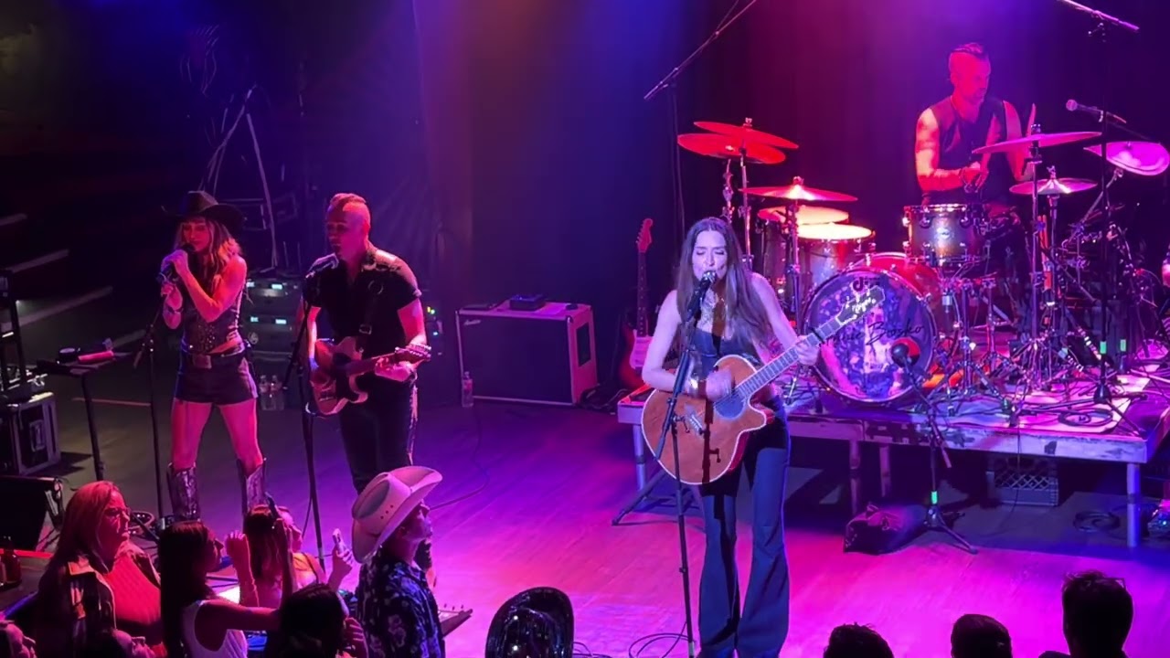 Annie Bosko - Fighter - 3/5/26 - Troubadour; West Hollywood, CA