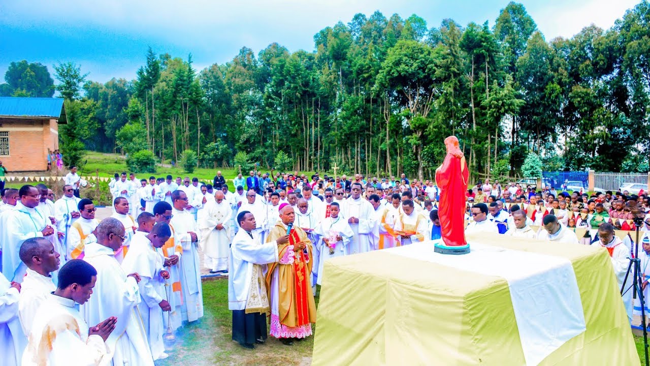 Misa yo guhimbaza Yubile y'impurirane mu rwego rwa CARITAS n'iy'imyaka 25 ya Paruwasi ya Kampanga