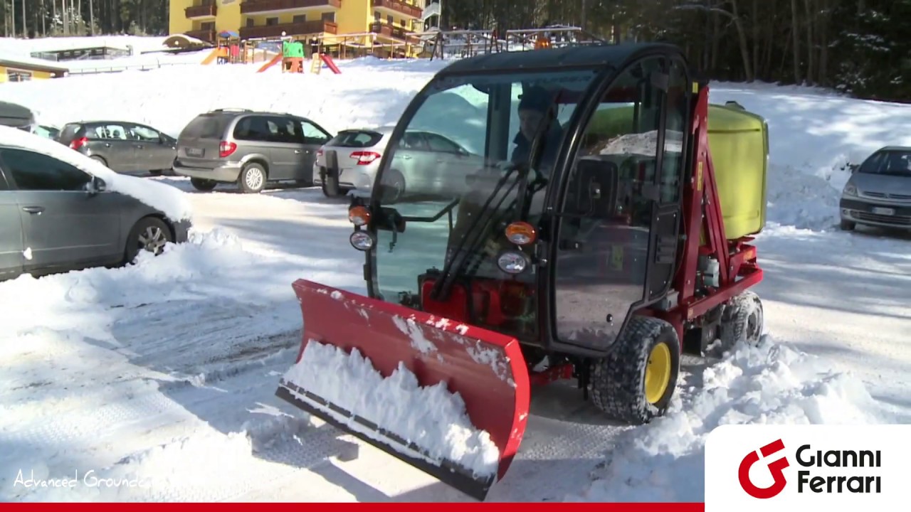 Gianni Ferrari Turbo Cruiser doing snow removal with snow blade