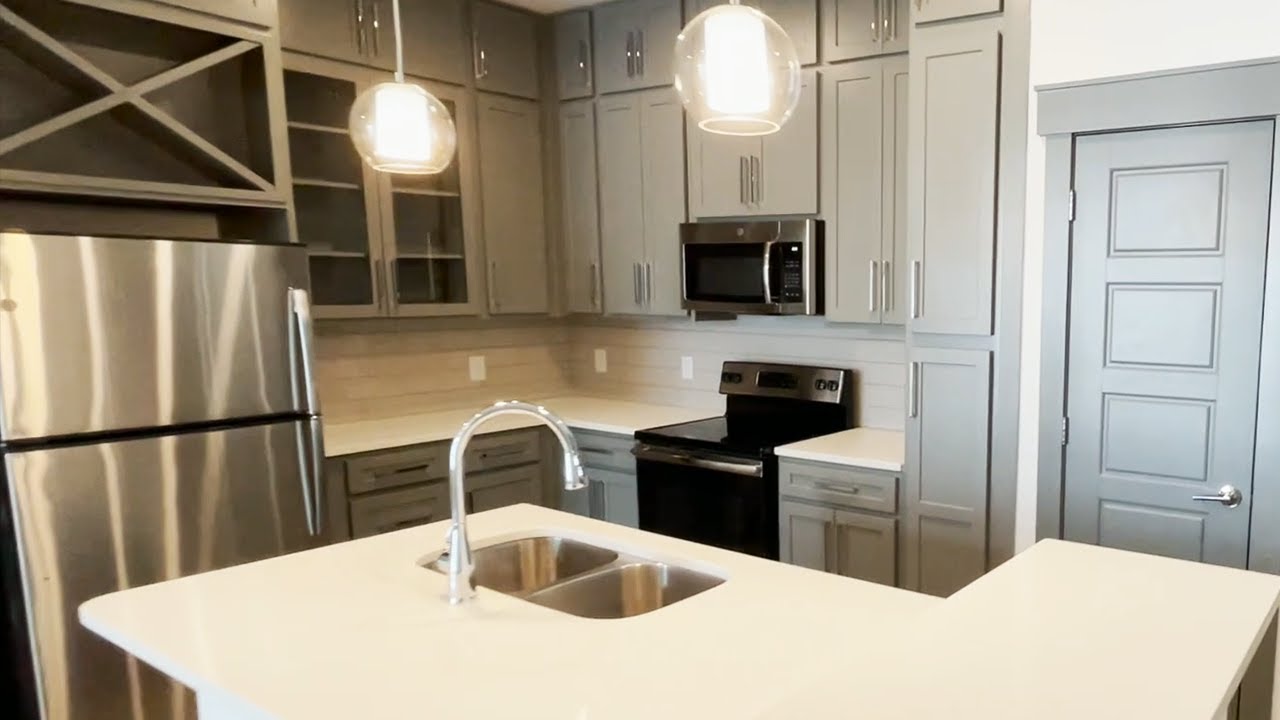 2 Bed, 2 Bath (2L-H) Apartment in Uptown Charlotte, NC - Uptown 550