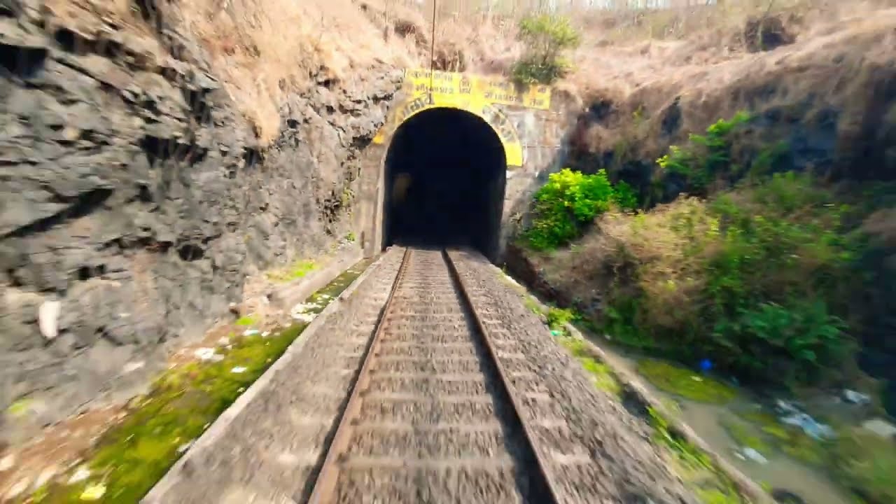 Chiplun to Ratnagiri train journey || Vistadome coach || 12051 csmt-madgaon Janshatabdi exp