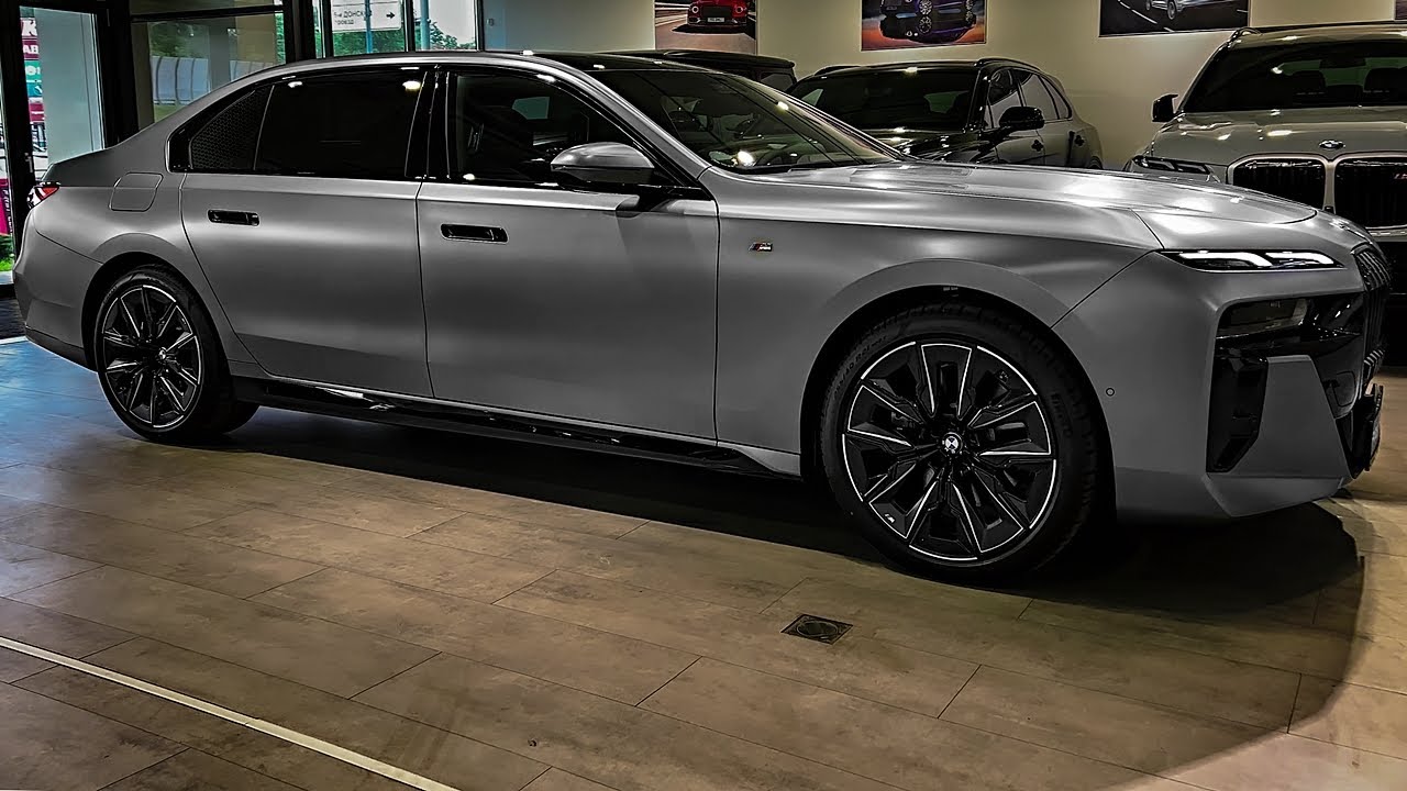 BMW 7 Series (2023) - Drives Superbly | Fabulous interior!