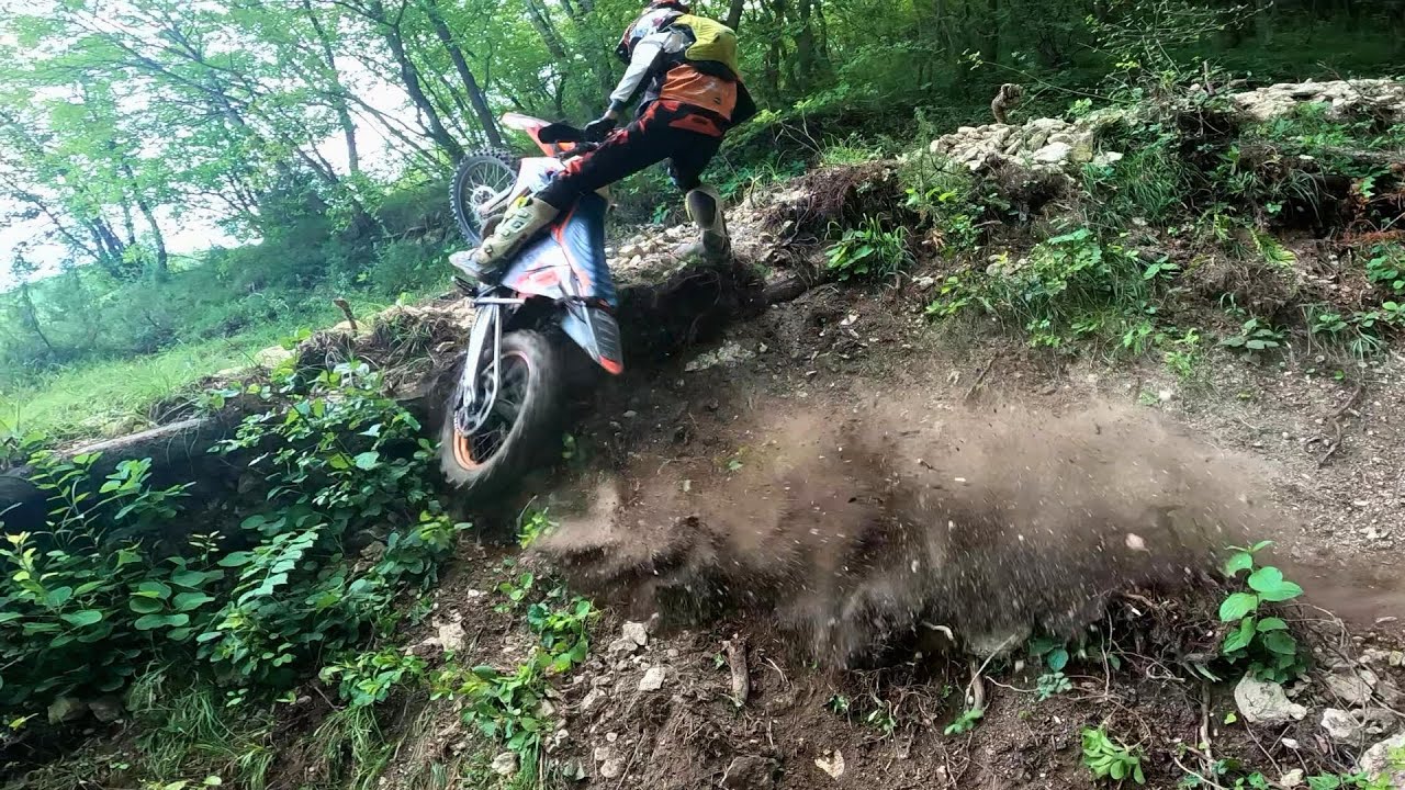 HARD ENDURO TRAINING