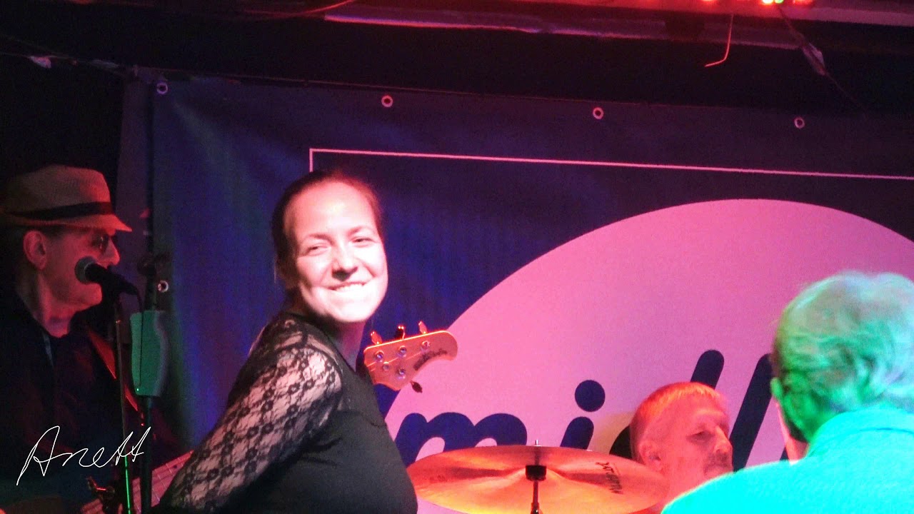 midlife am 23.01.2020 im rickenbackers mit proud mary