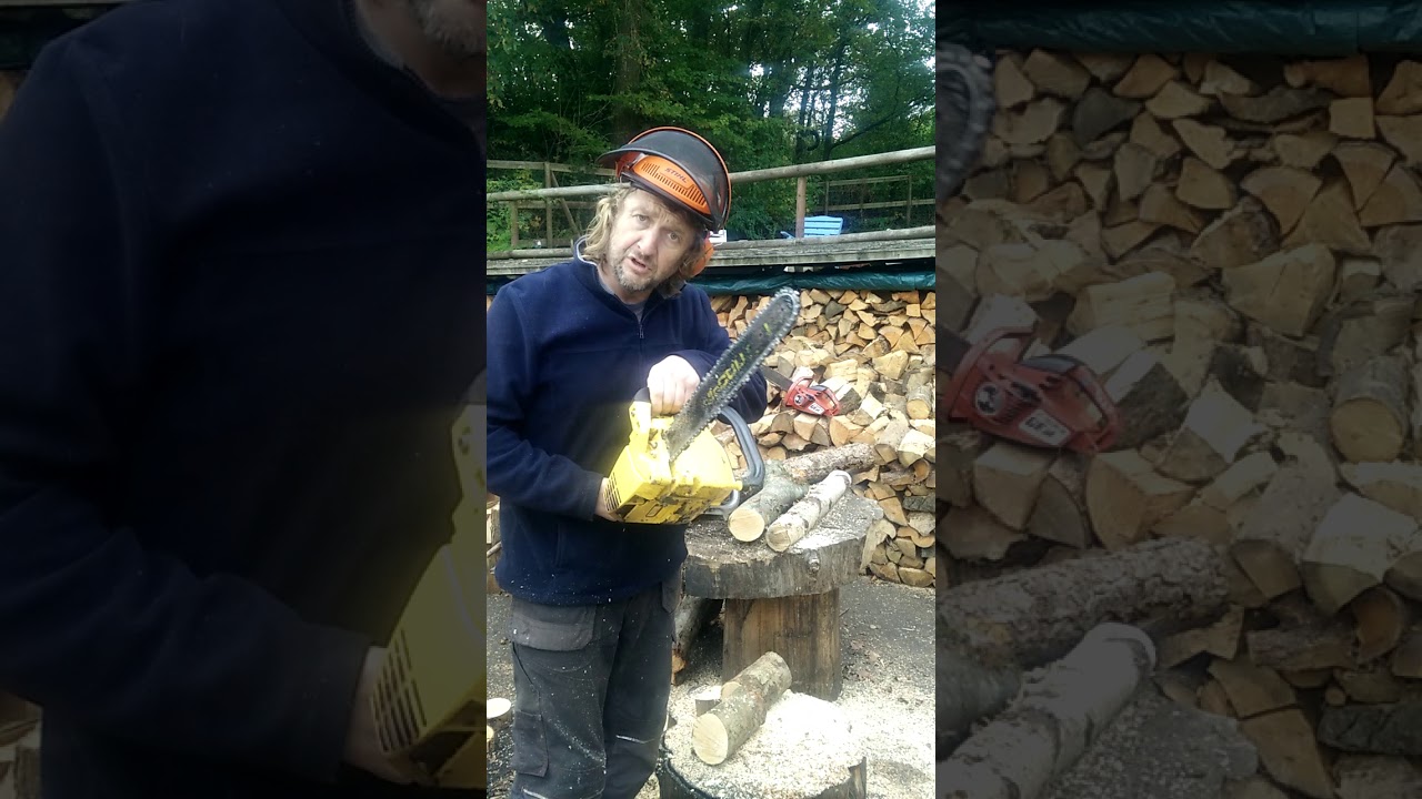 McCulloch MAC 130 Vintage Top Handle 34cc American Chainsaw. Starting, running & overview. Beautiful