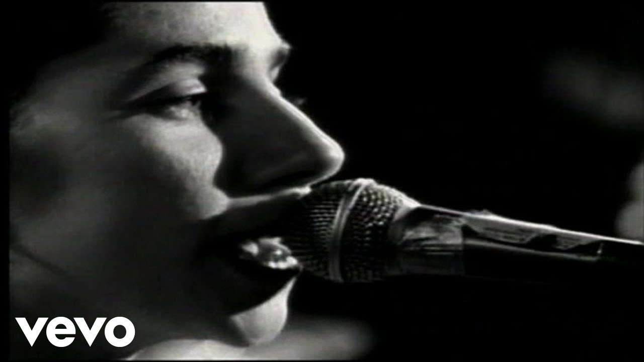 PJ Harvey - Dress