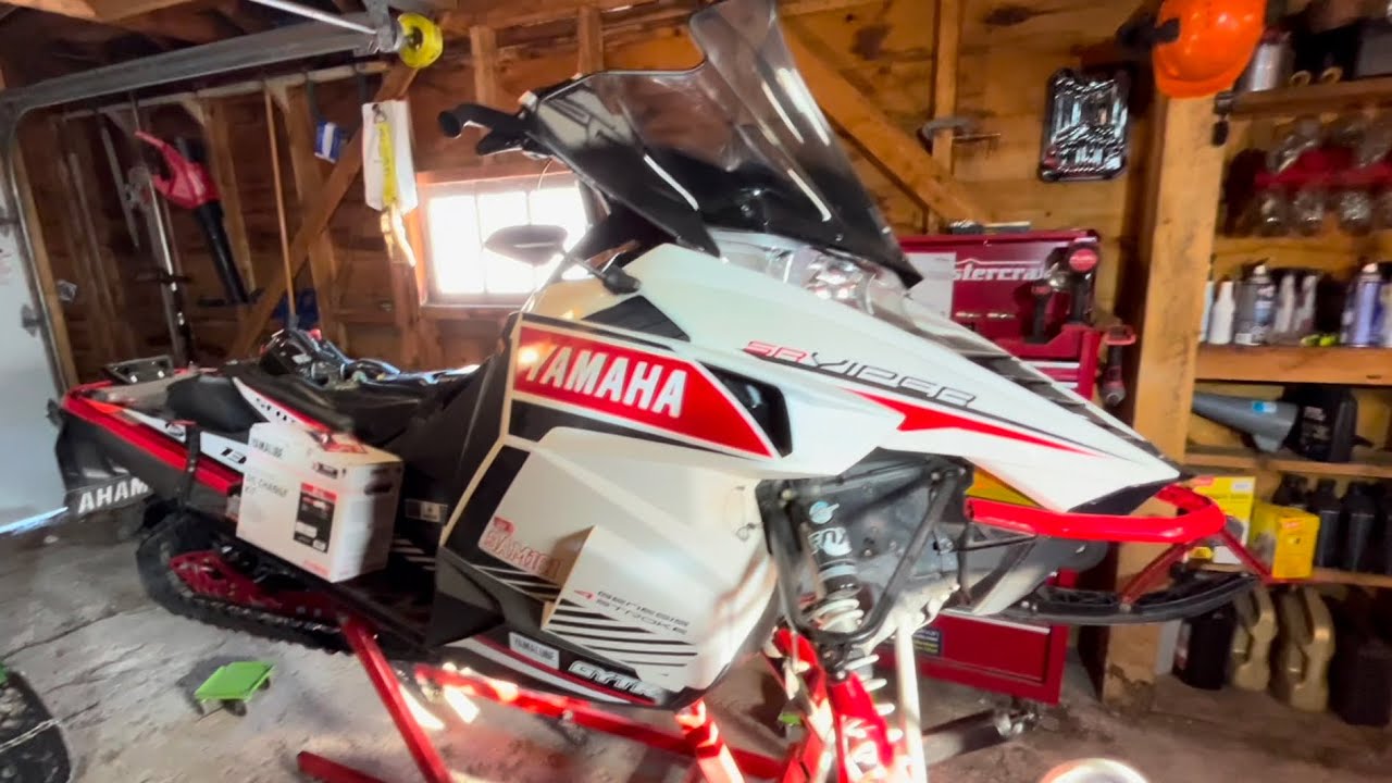 How To Change The Engine Oil And Chain Case Oil In A 2016 Yamaha Viper