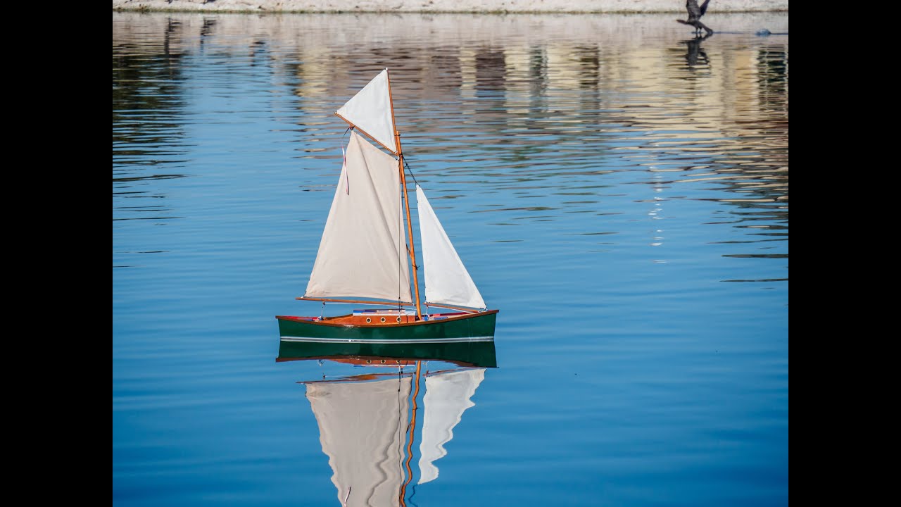 Emma Sailing2