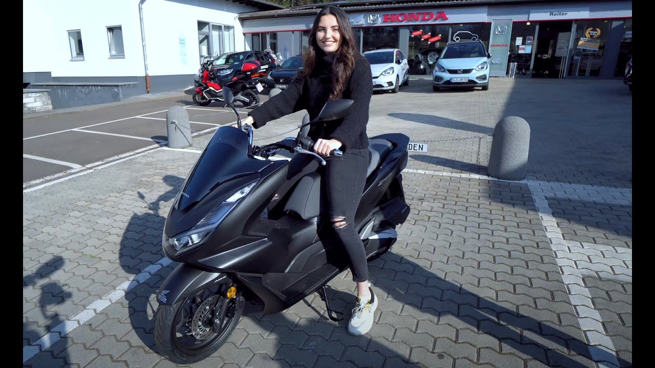 Genialer Campingroller: Honda Roller PCX 125 2021 Leichtkraftrad B196 mit Generator und Keyless.