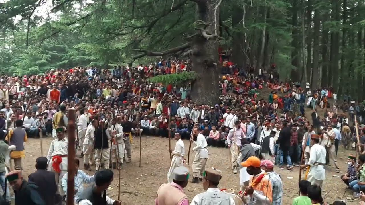  ठोड़ा नृत्य (बिस्सू मेला - कथियान)